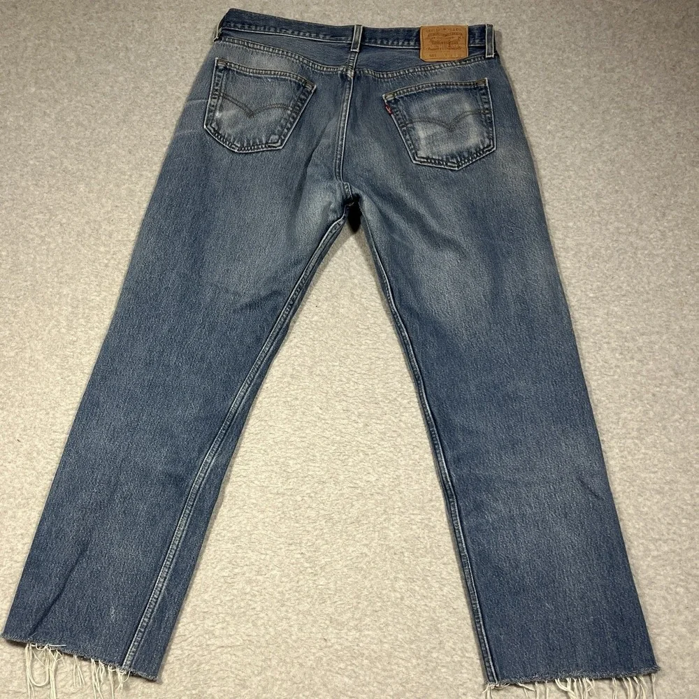 Vintage Levis Jeans Mens 34x28 Blue 501xx Straight Button Fly 90s Raw Hem Light